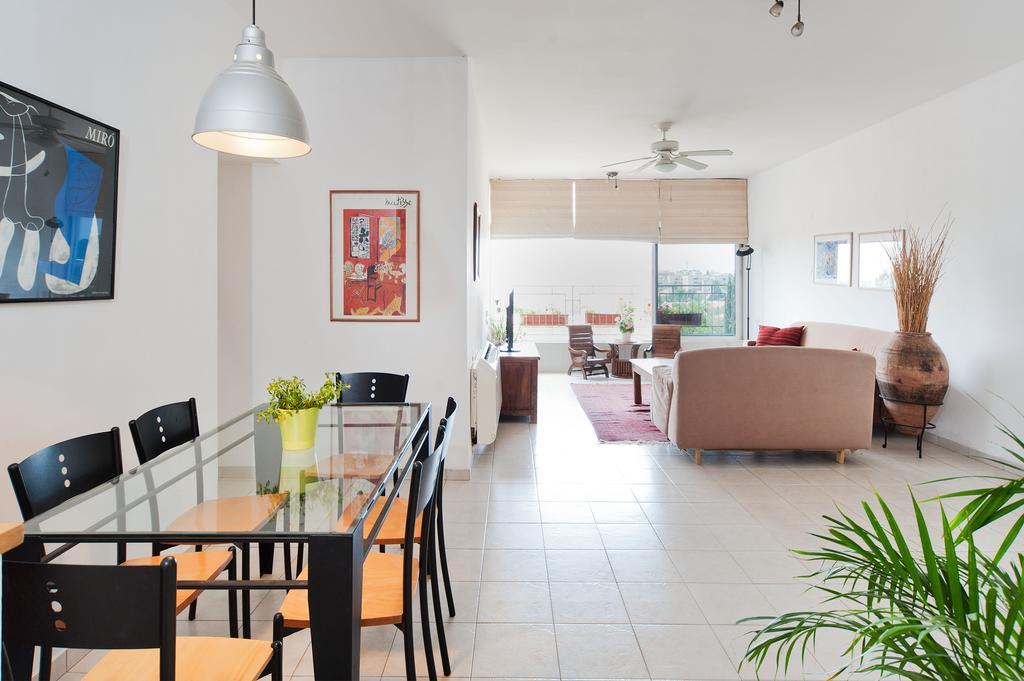 Kfar Saba View Apartment Номер фото